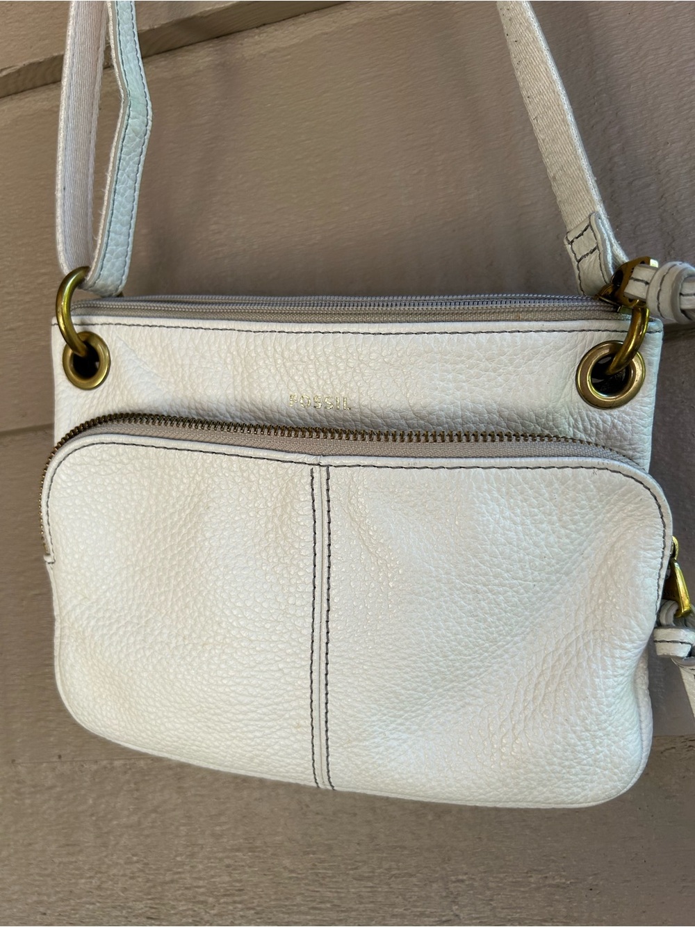Fossil White Pebbled Leather Crossbody Bag adjustable strap